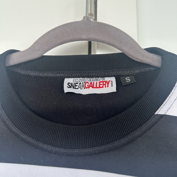 Sneak Gallery Tupac sweater - size small - Picture 2 of 3